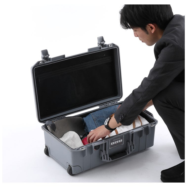 【SAFARI】PELICAN 1535 エアケース 27リットル 4color